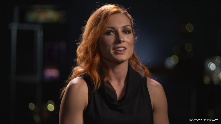 BECKY_PICKS_BRYAN_VS_ROLLINS_mp4_000080266.jpg