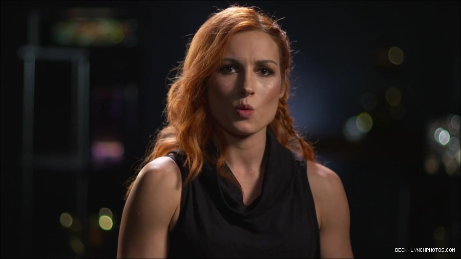 BECKY_PICKS_BRYAN_VS_ROLLINS_mp4_000085866.jpg