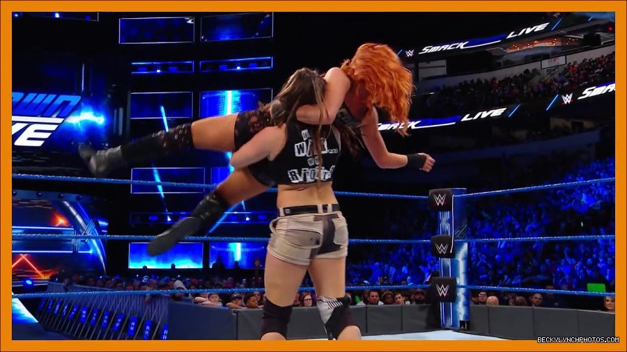 BECKY_PICKS_BRYAN_VS_ROLLINS_mp4_000099866.jpg