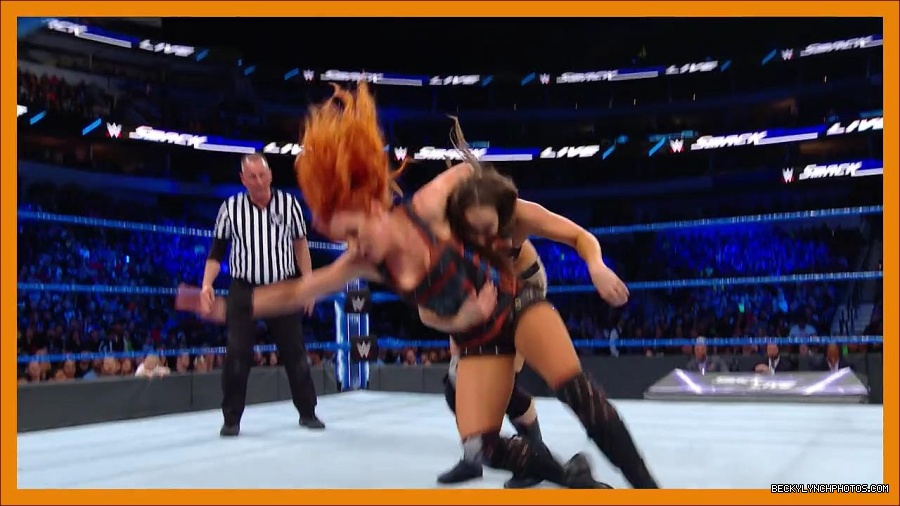 BECKY_PICKS_BRYAN_VS_ROLLINS_mp4_000100266.jpg