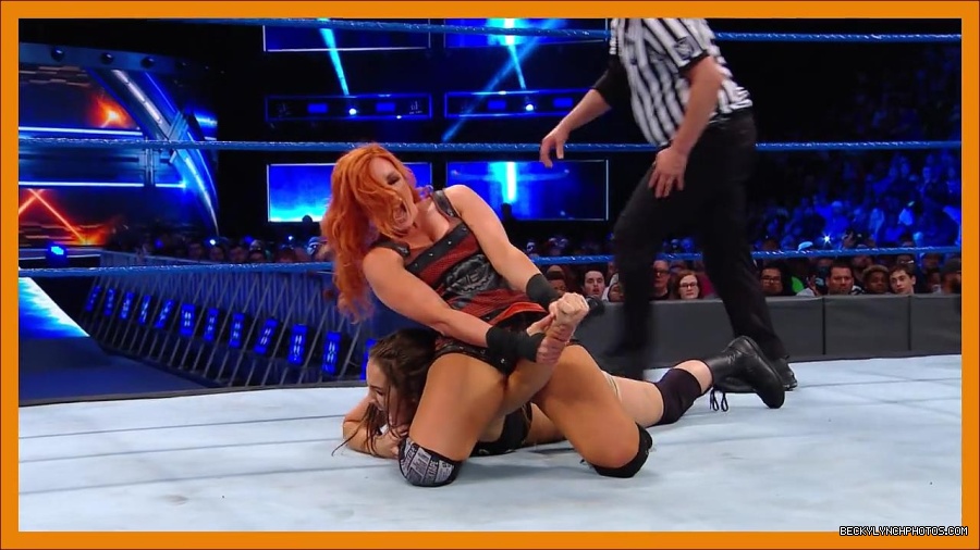 BECKY_PICKS_BRYAN_VS_ROLLINS_mp4_000103866.jpg