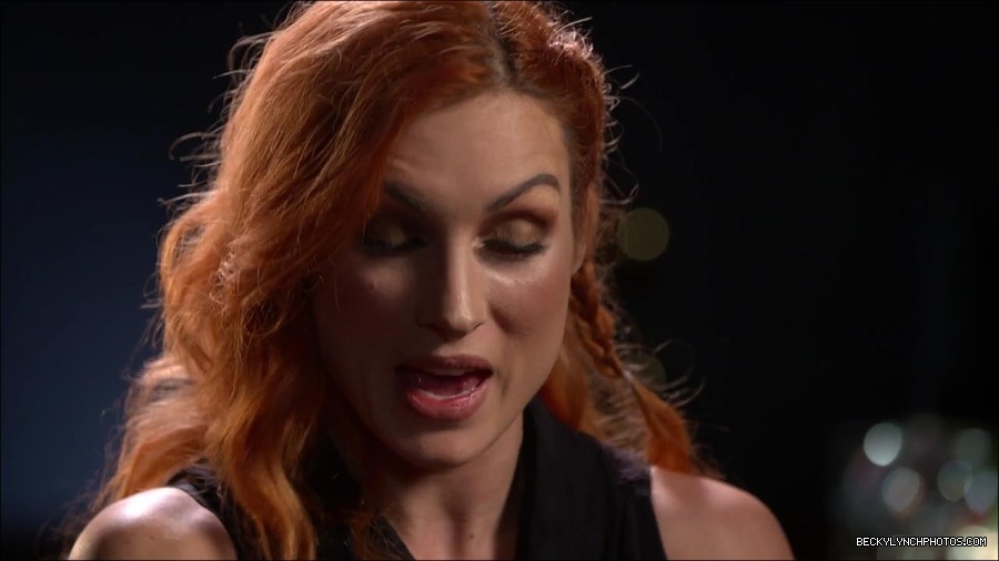 BECKY_PICKS_BRYAN_VS_ROLLINS_mp4_000111066.jpg