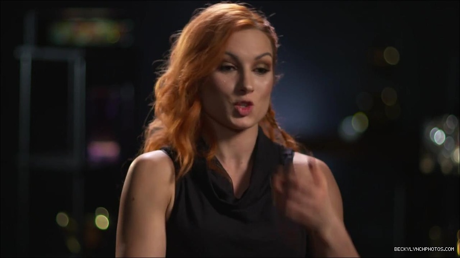 BECKY_PICKS_BRYAN_VS_ROLLINS_mp4_000115466.jpg