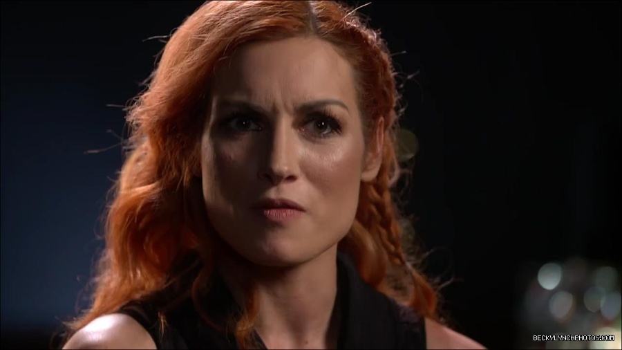 BECKY_PICKS_BRYAN_VS_ROLLINS_mp4_000129866.jpg