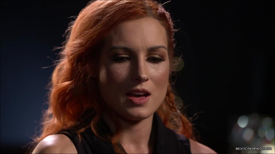 BECKY_PICKS_BRYAN_VS_ROLLINS_mp4_000133066.jpg