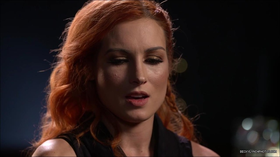 BECKY_PICKS_BRYAN_VS_ROLLINS_mp4_000133466.jpg