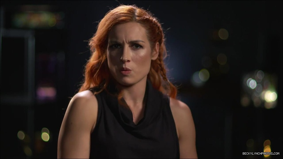 BECKY_PICKS_BRYAN_VS_ROLLINS_mp4_000140266.jpg