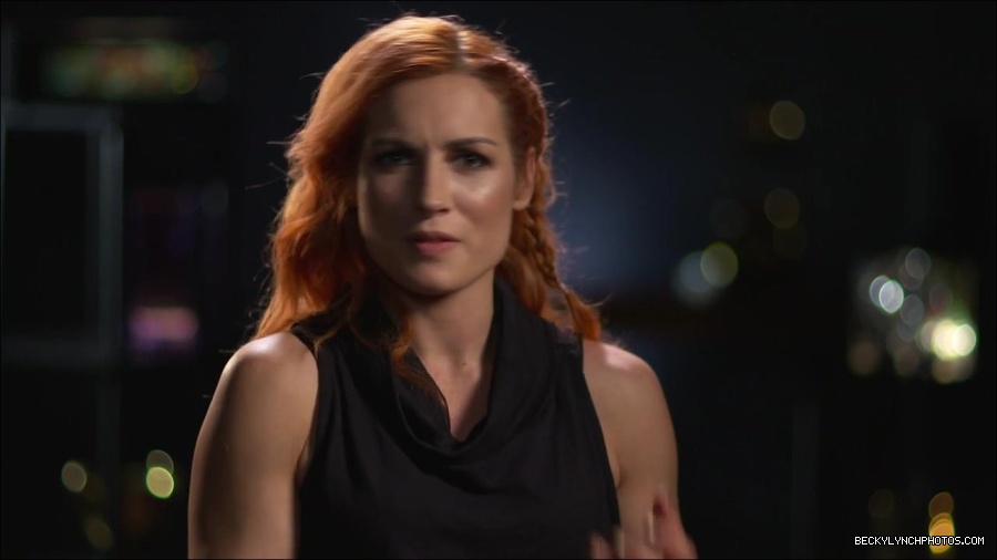 BECKY_PICKS_BRYAN_VS_ROLLINS_mp4_000141066.jpg