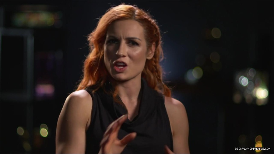 BECKY_PICKS_BRYAN_VS_ROLLINS_mp4_000141466.jpg
