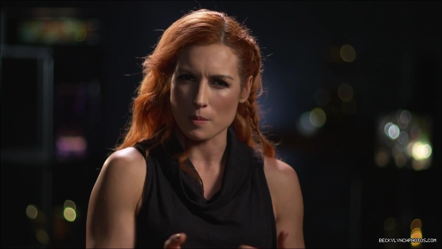 BECKY_PICKS_BRYAN_VS_ROLLINS_mp4_000142666.jpg