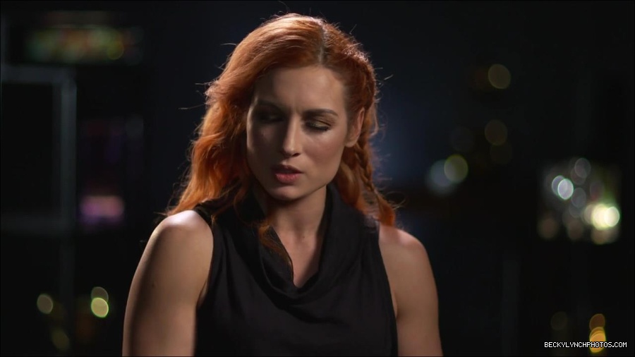 BECKY_PICKS_BRYAN_VS_ROLLINS_mp4_000143066.jpg