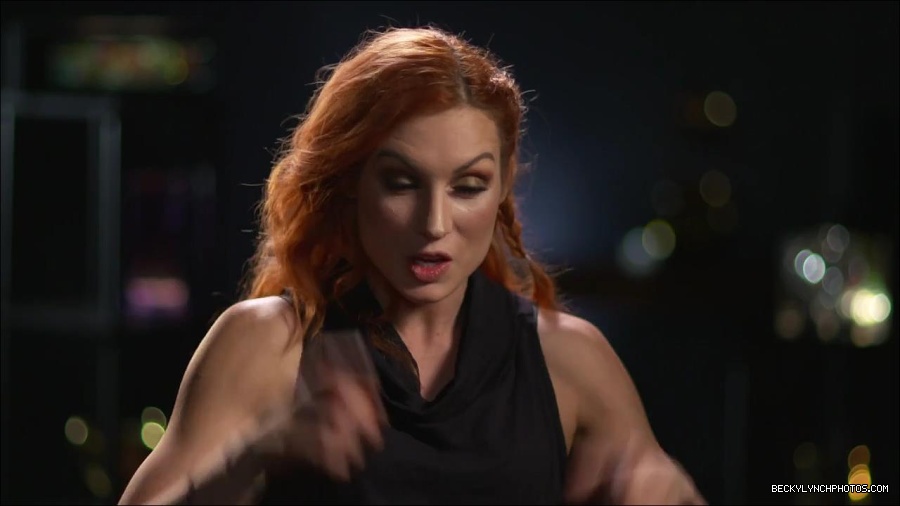 BECKY_PICKS_BRYAN_VS_ROLLINS_mp4_000148266.jpg