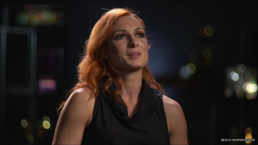 BECKY_PICKS_BRYAN_VS_ROLLINS_mp4_000158666.jpg
