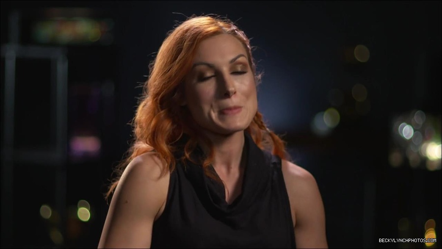 BECKY_PICKS_BRYAN_VS_ROLLINS_mp4_000161066.jpg