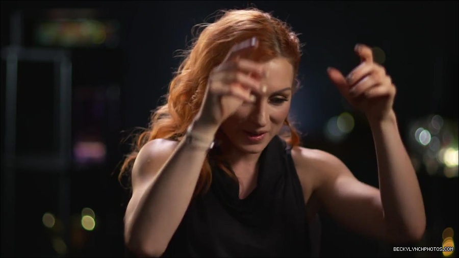 BECKY_PICKS_BRET_VS_OWEN_mp4_000019900.jpg