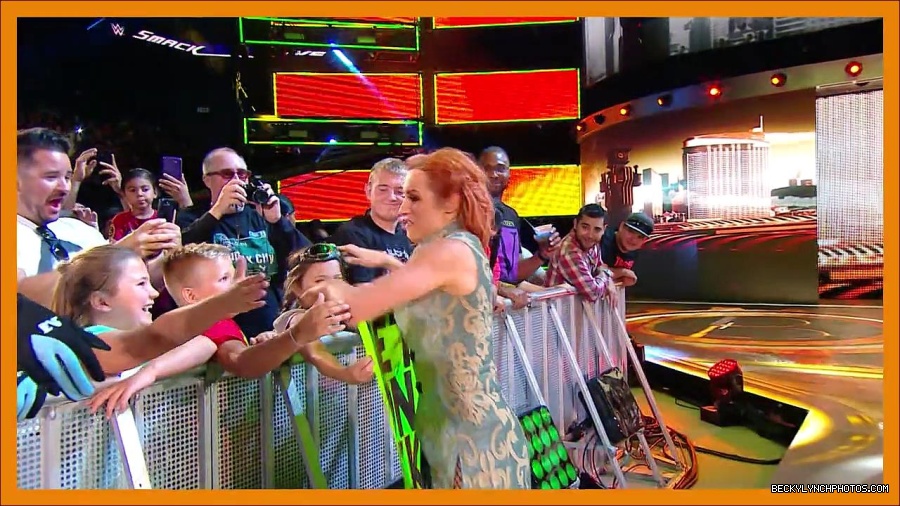 BECKY_PICKS_BRET_VS_OWEN_mp4_000024300.jpg