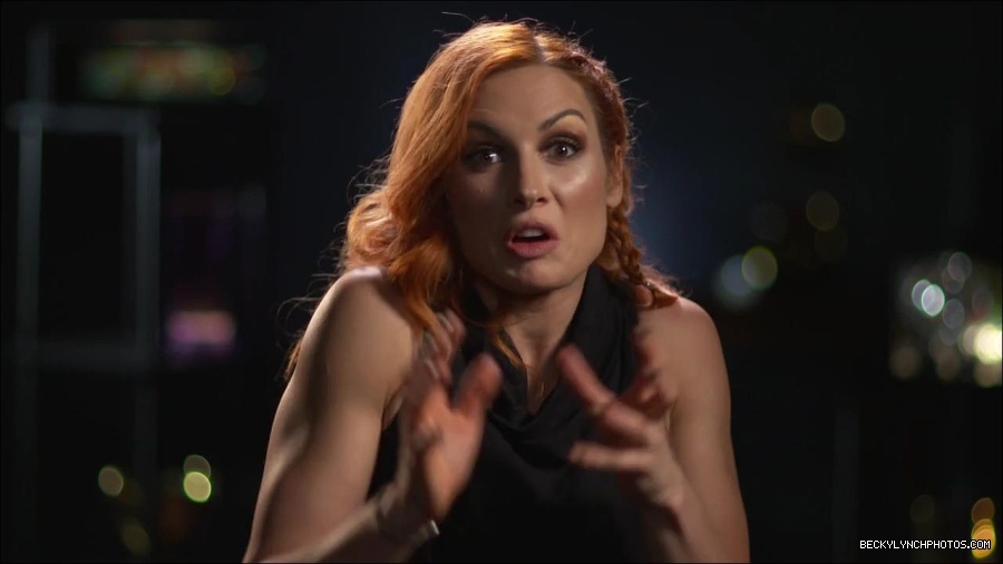 BECKY_PICKS_BRET_VS_OWEN_mp4_000038300.jpg