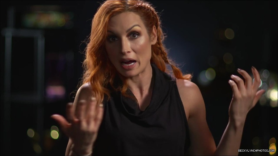 BECKY_PICKS_BRET_VS_OWEN_mp4_000044700.jpg