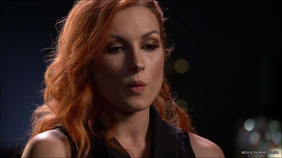 BECKY_PICKS_BRET_VS_OWEN_mp4_000061100.jpg