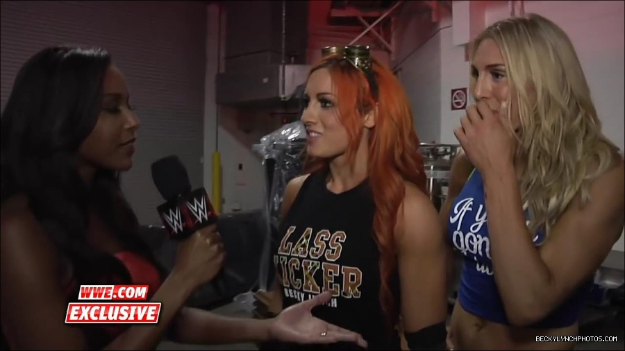Y2Mate_is_-_Becky_Lynch_and_Charlotte_own_Raw_Raw_Fallout2C_Aug__32C_2015-_6BlPVLLklg-720p-1655732650289_mp4_000070766.jpg
