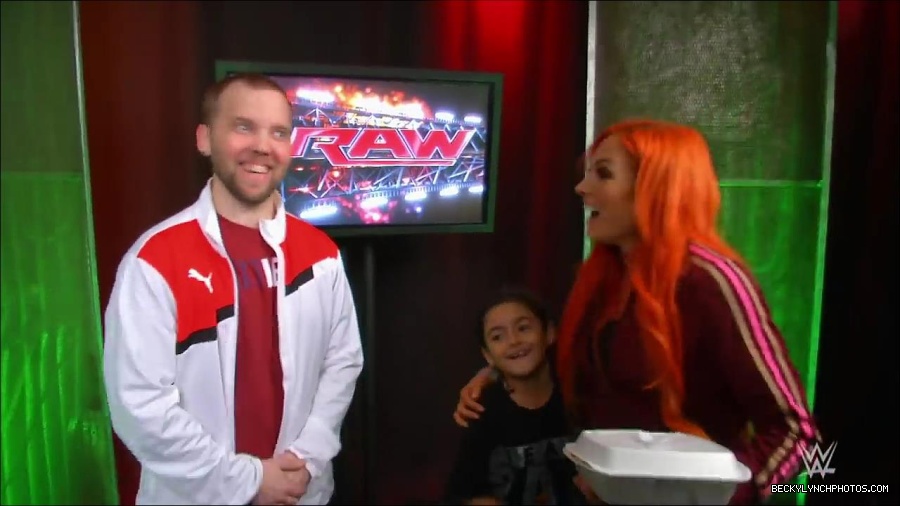 Y2Mate_is_-_Triple_H_surprises_fans_Billy_and_Bianca_backstage_at_Raw-i6XukjN14Rk-720p-1655735032487_mp4_000061694.jpg