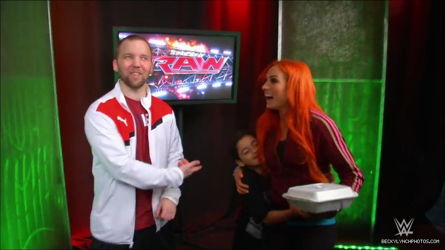 Y2Mate_is_-_Triple_H_surprises_fans_Billy_and_Bianca_backstage_at_Raw-i6XukjN14Rk-720p-1655735032487_mp4_000062495.jpg