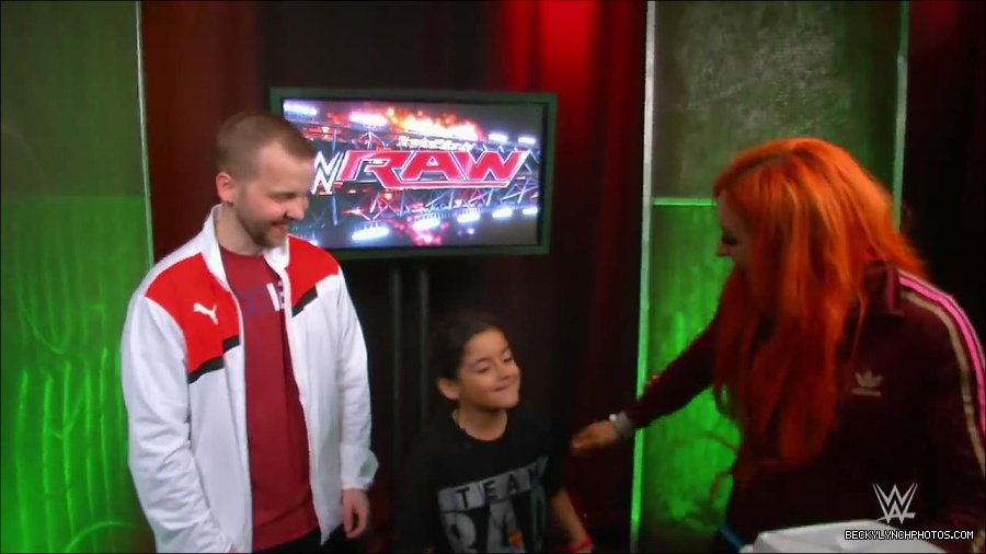 Y2Mate_is_-_Triple_H_surprises_fans_Billy_and_Bianca_backstage_at_Raw-i6XukjN14Rk-720p-1655735032487_mp4_000063696.jpg
