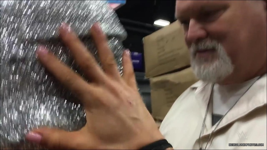 Y2Mate_is_-_Shocked_by_The_Shockmaster21-B_m5nm0vdbQ-720p-1655737671624_mp4_000023466.jpg