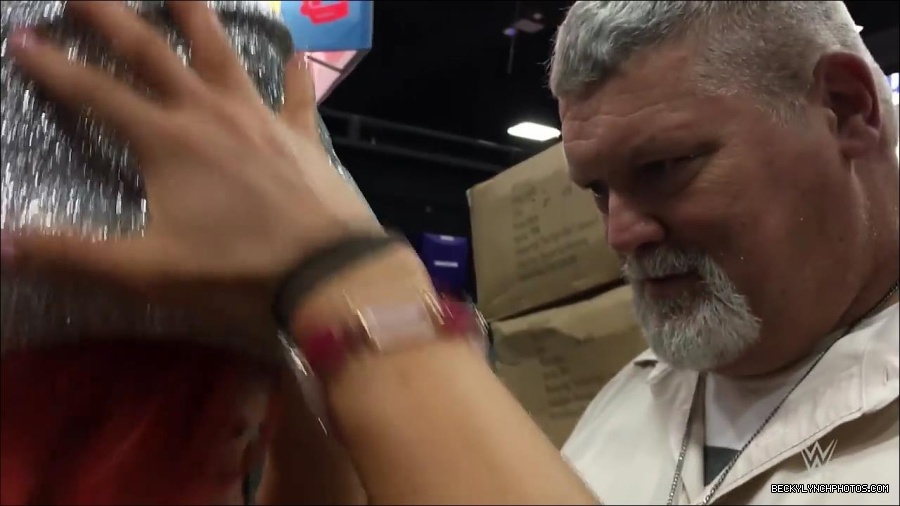Y2Mate_is_-_Shocked_by_The_Shockmaster21-B_m5nm0vdbQ-720p-1655737671624_mp4_000024266.jpg