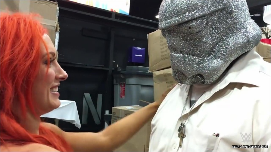 Y2Mate_is_-_Shocked_by_The_Shockmaster21-B_m5nm0vdbQ-720p-1655737671624_mp4_000040266.jpg