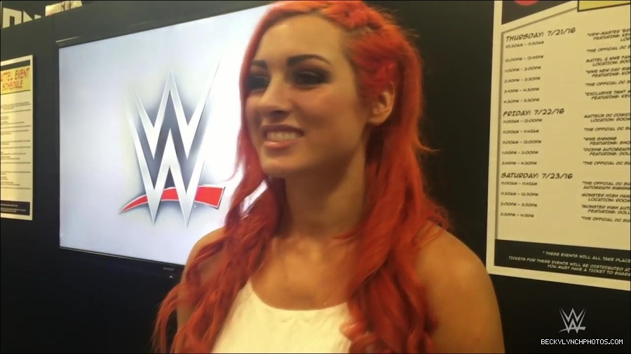 Y2Mate_is_-_Becky_Lynch_recaps_her_first_San_Diego_Comic-Con_experience-xj9sPuhQSLA-720p-1655737850986_mp4_000004733.jpg