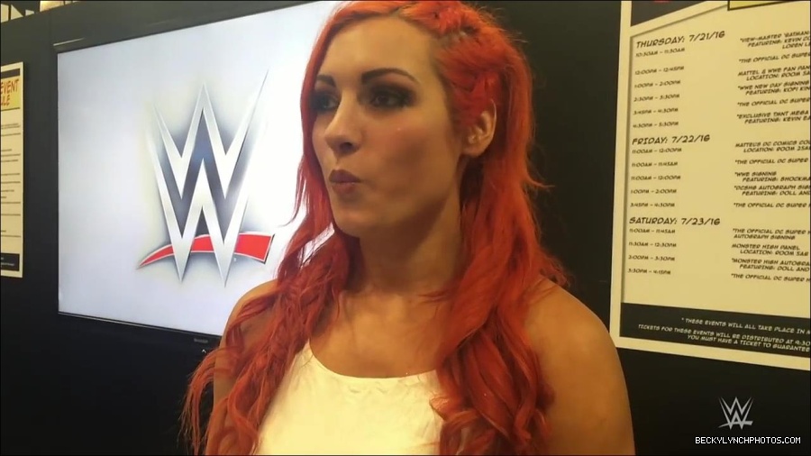 Y2Mate_is_-_Becky_Lynch_recaps_her_first_San_Diego_Comic-Con_experience-xj9sPuhQSLA-720p-1655737850986_mp4_000006333.jpg