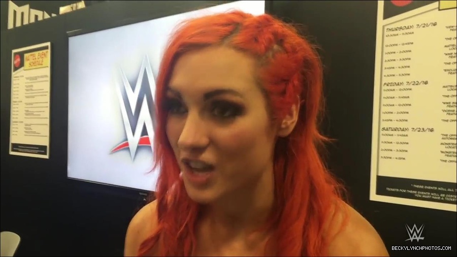 Y2Mate_is_-_Becky_Lynch_recaps_her_first_San_Diego_Comic-Con_experience-xj9sPuhQSLA-720p-1655737850986_mp4_000008333.jpg
