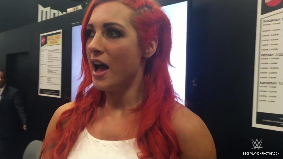 Y2Mate_is_-_Becky_Lynch_recaps_her_first_San_Diego_Comic-Con_experience-xj9sPuhQSLA-720p-1655737850986_mp4_000011933.jpg