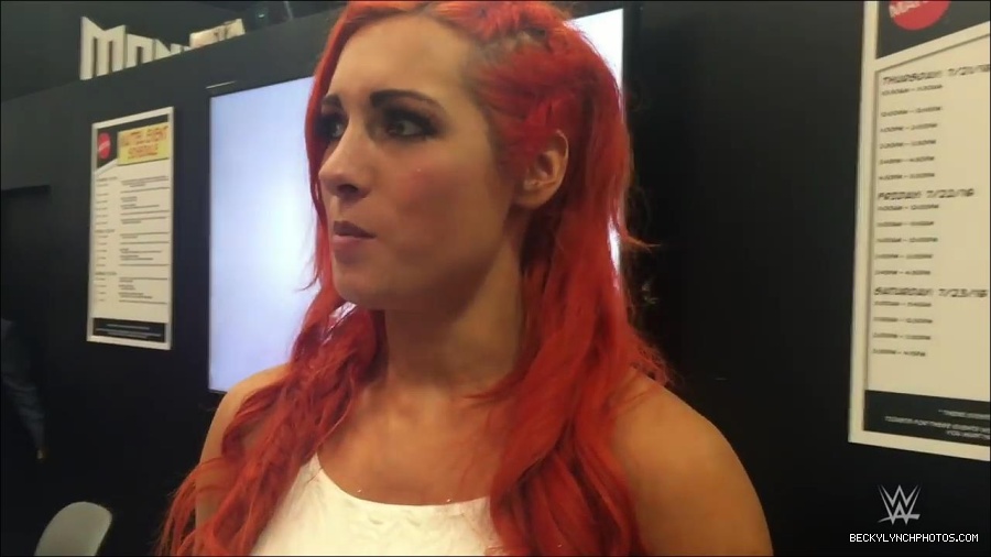 Y2Mate_is_-_Becky_Lynch_recaps_her_first_San_Diego_Comic-Con_experience-xj9sPuhQSLA-720p-1655737850986_mp4_000012333.jpg
