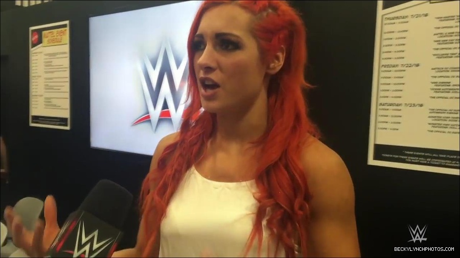 Y2Mate_is_-_Becky_Lynch_recaps_her_first_San_Diego_Comic-Con_experience-xj9sPuhQSLA-720p-1655737850986_mp4_000019533.jpg