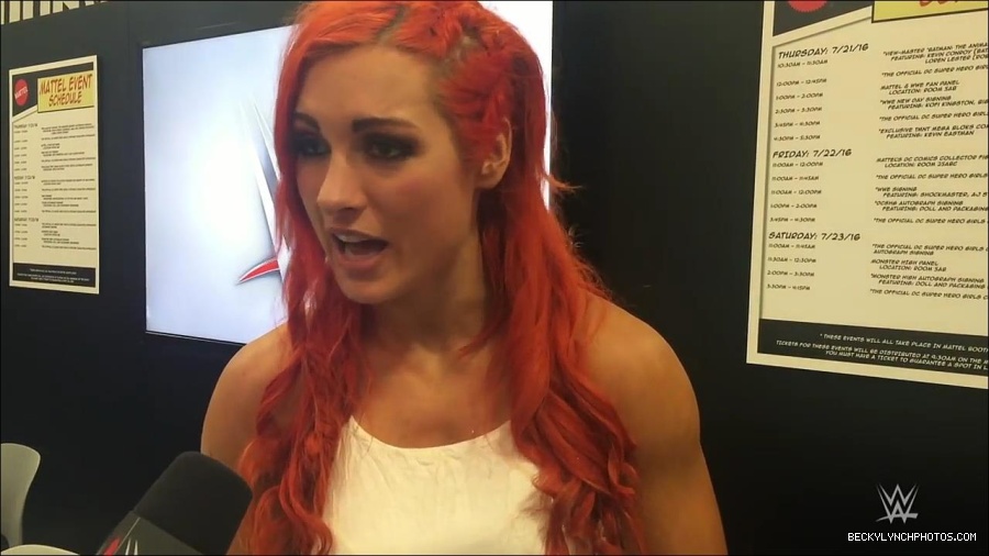Y2Mate_is_-_Becky_Lynch_recaps_her_first_San_Diego_Comic-Con_experience-xj9sPuhQSLA-720p-1655737850986_mp4_000028333.jpg