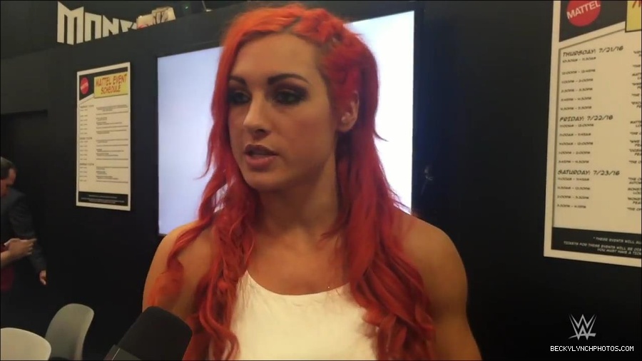 Y2Mate_is_-_Becky_Lynch_recaps_her_first_San_Diego_Comic-Con_experience-xj9sPuhQSLA-720p-1655737850986_mp4_000034733.jpg