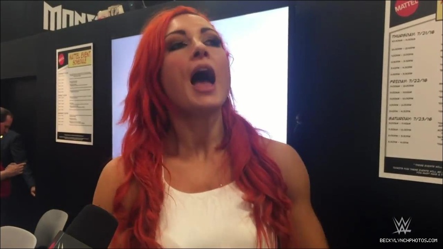 Y2Mate_is_-_Becky_Lynch_recaps_her_first_San_Diego_Comic-Con_experience-xj9sPuhQSLA-720p-1655737850986_mp4_000037133.jpg