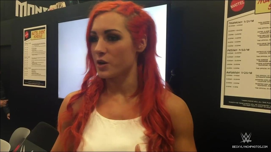 Y2Mate_is_-_Becky_Lynch_recaps_her_first_San_Diego_Comic-Con_experience-xj9sPuhQSLA-720p-1655737850986_mp4_000043133.jpg