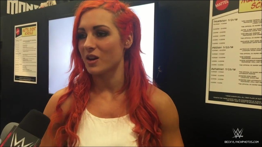 Y2Mate_is_-_Becky_Lynch_recaps_her_first_San_Diego_Comic-Con_experience-xj9sPuhQSLA-720p-1655737850986_mp4_000047533.jpg