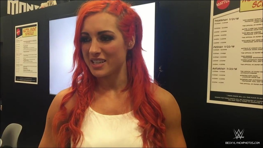 Y2Mate_is_-_Becky_Lynch_recaps_her_first_San_Diego_Comic-Con_experience-xj9sPuhQSLA-720p-1655737850986_mp4_000049933.jpg