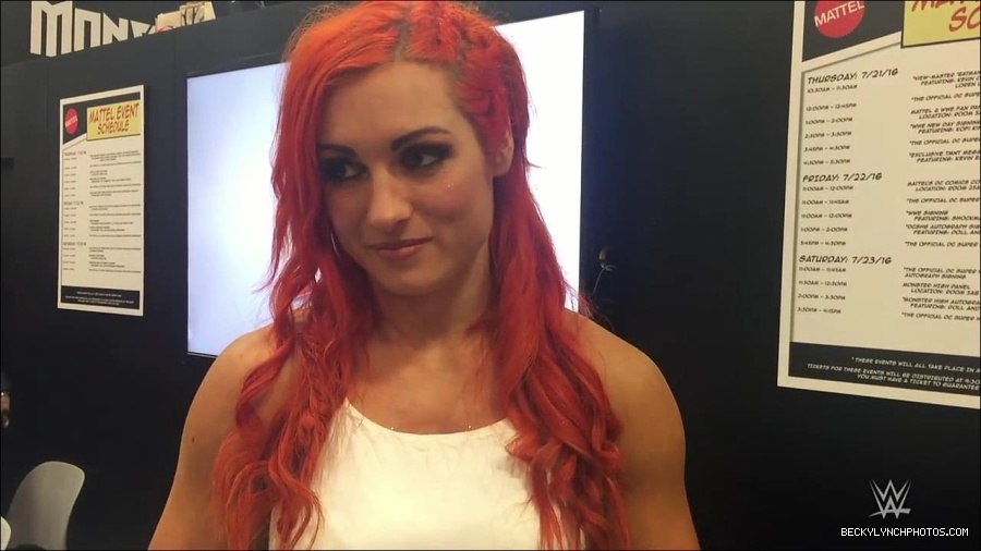 Y2Mate_is_-_Becky_Lynch_recaps_her_first_San_Diego_Comic-Con_experience-xj9sPuhQSLA-720p-1655737850986_mp4_000051933.jpg