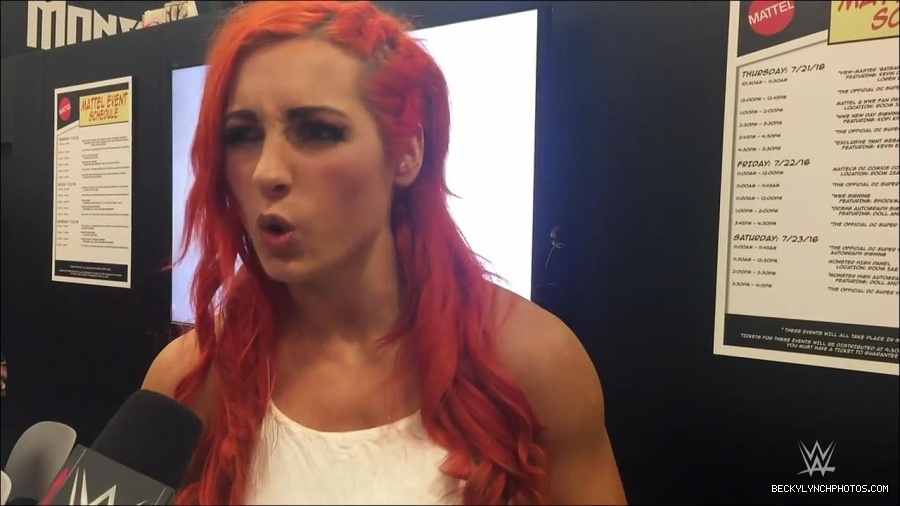 Y2Mate_is_-_Becky_Lynch_recaps_her_first_San_Diego_Comic-Con_experience-xj9sPuhQSLA-720p-1655737850986_mp4_000052733.jpg