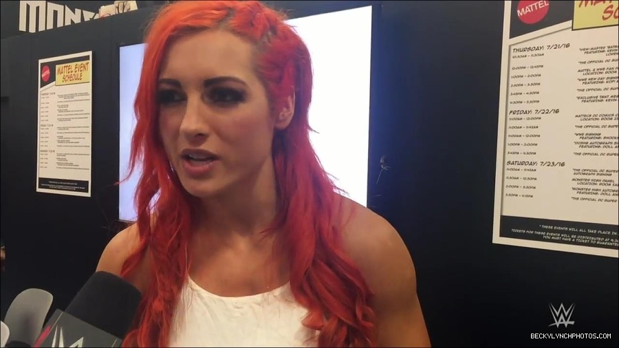 Y2Mate_is_-_Becky_Lynch_recaps_her_first_San_Diego_Comic-Con_experience-xj9sPuhQSLA-720p-1655737850986_mp4_000053133.jpg