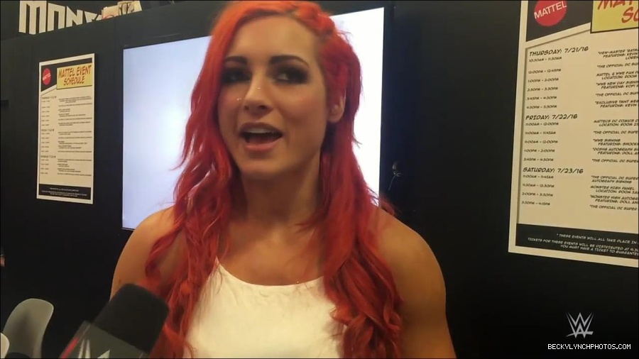Y2Mate_is_-_Becky_Lynch_recaps_her_first_San_Diego_Comic-Con_experience-xj9sPuhQSLA-720p-1655737850986_mp4_000053933.jpg