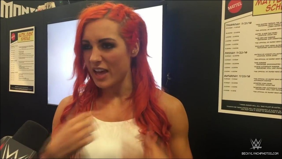 Y2Mate_is_-_Becky_Lynch_recaps_her_first_San_Diego_Comic-Con_experience-xj9sPuhQSLA-720p-1655737850986_mp4_000058333.jpg