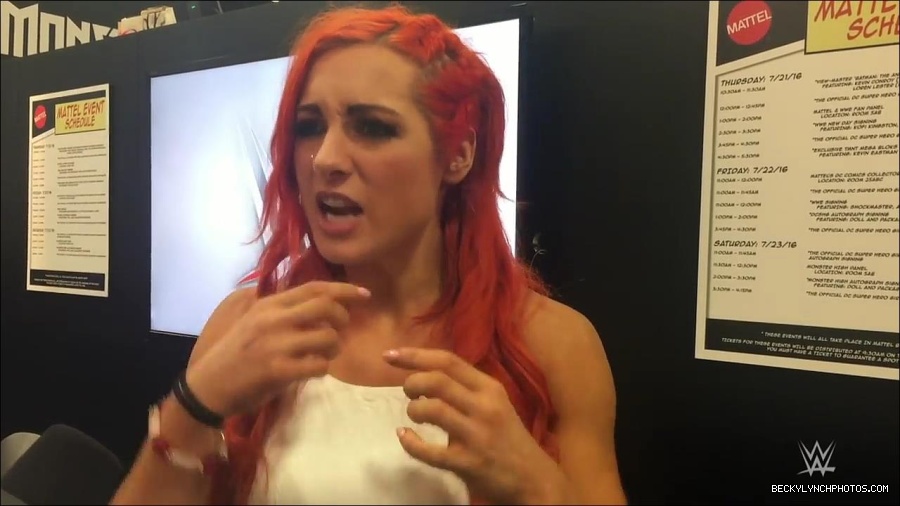 Y2Mate_is_-_Becky_Lynch_recaps_her_first_San_Diego_Comic-Con_experience-xj9sPuhQSLA-720p-1655737850986_mp4_000060333.jpg