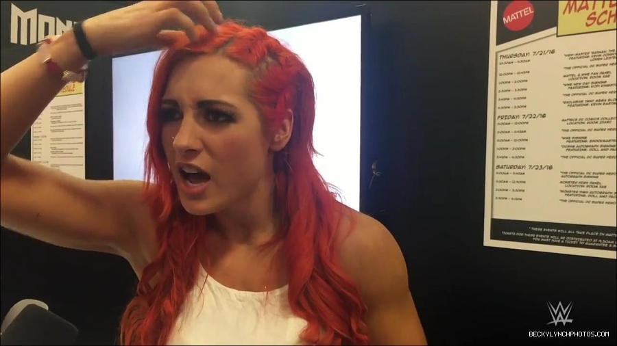 Y2Mate_is_-_Becky_Lynch_recaps_her_first_San_Diego_Comic-Con_experience-xj9sPuhQSLA-720p-1655737850986_mp4_000064333.jpg