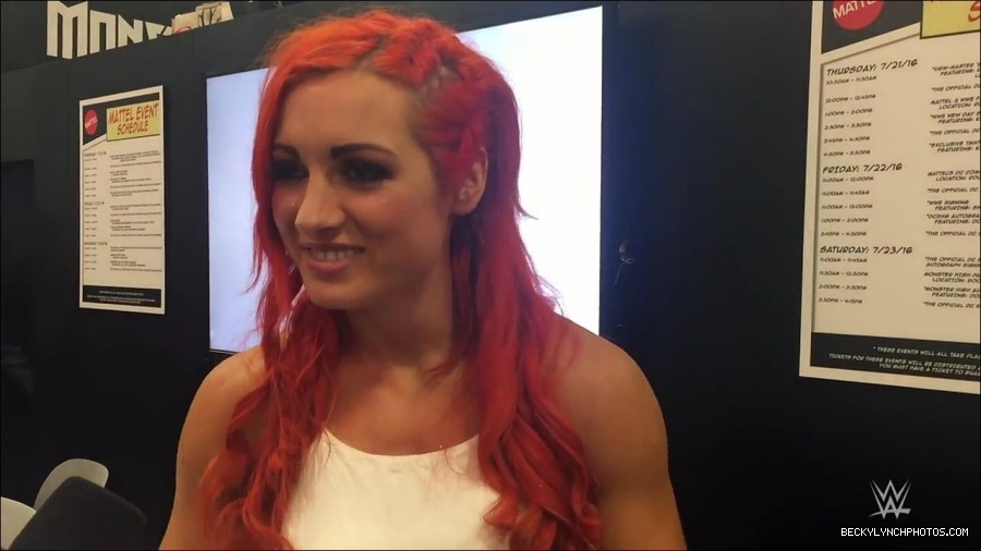 Y2Mate_is_-_Becky_Lynch_recaps_her_first_San_Diego_Comic-Con_experience-xj9sPuhQSLA-720p-1655737850986_mp4_000067533.jpg